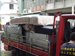 傢俱精緻包裝:105.05.09環球市再連兩莊!-荃心專業新竹搬家