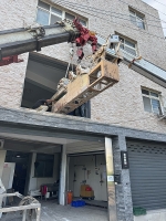 雙吊車吊掛,要的就是專業:雙吊車吊掛,要的就是專業-荃心專業新竹搬家 雙吊車吊掛,要的就是專業:雙吊車吊掛,要的就是專業-荃心專業新竹搬家