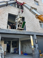 雙吊車吊掛,要的就是專業:雙吊車吊掛,要的就是專業-荃心專業新竹竹北搬家 雙吊車吊掛,要的就是專業:雙吊車吊掛,要的就是專業-荃心專業新竹竹北搬家